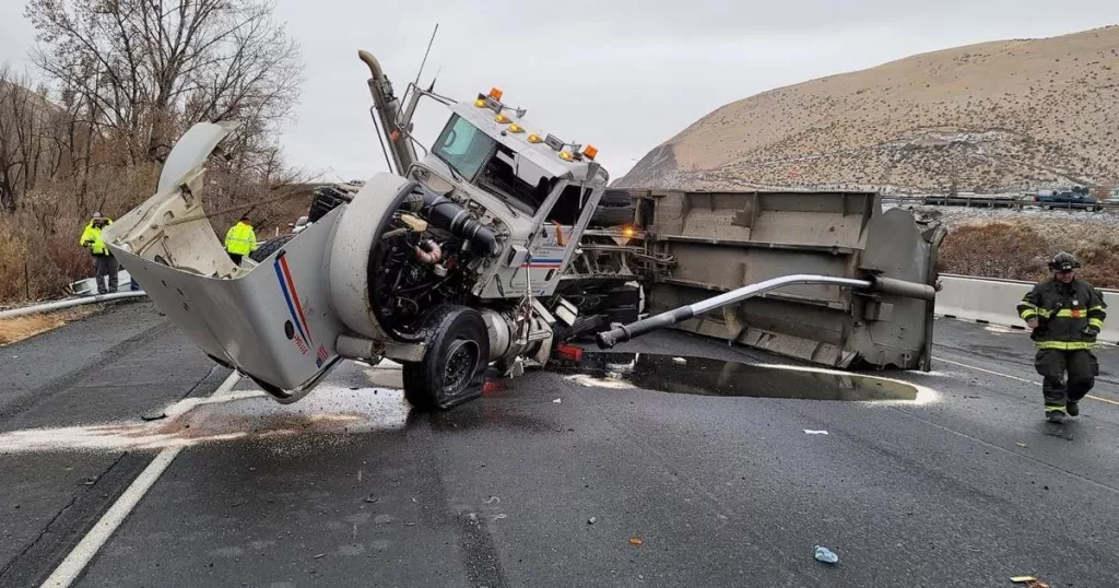I-82 closed due to dump truck rollover | News