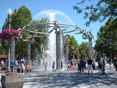 Riverfront Rotary Fountain